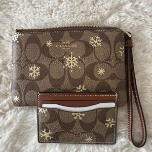 NWT Coach Corner Zip Wristlet AND ID Card Signature Canvas Snowflake Print